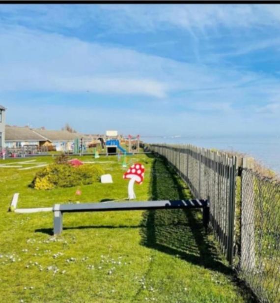 Clifftop Villa 47 Corton  외부 사진